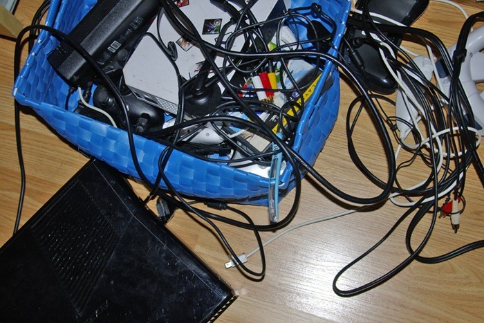 tangled game cords